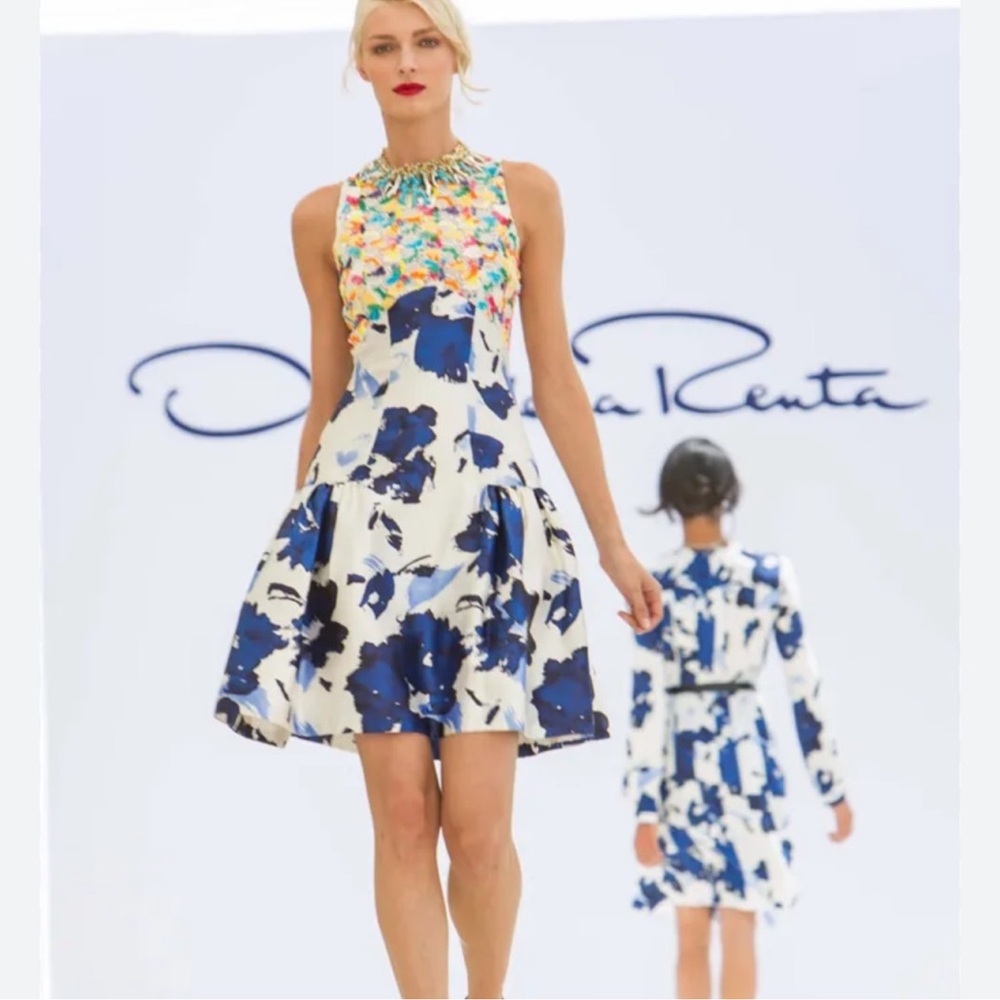 Like new Oscar  de la Renta Blue and White Floral Midi Dress